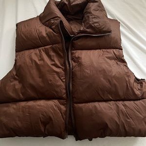 Women’s extra large crop puffer vest
